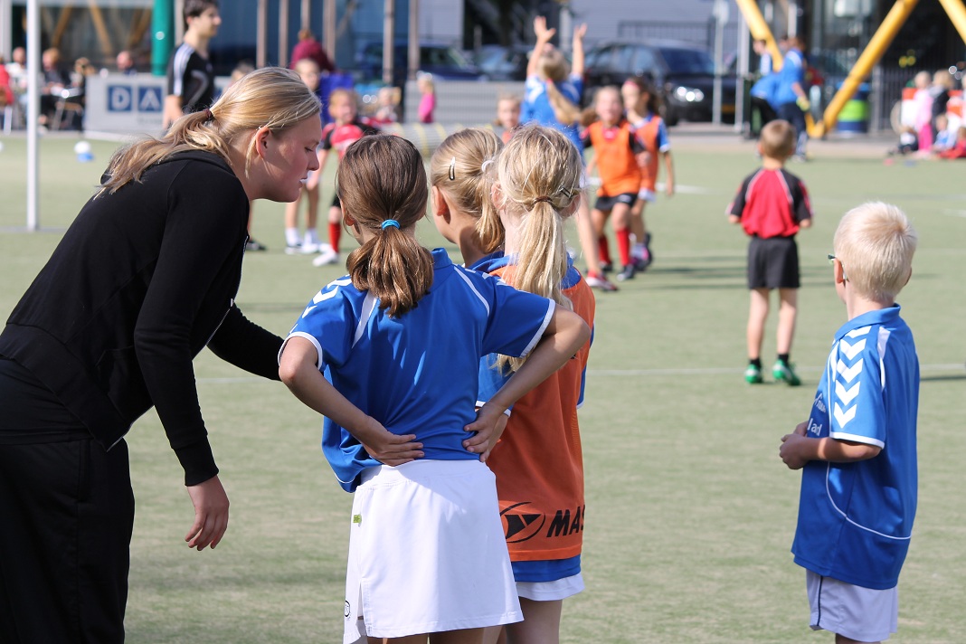 Wedstrijd 1 E2 136.JPG